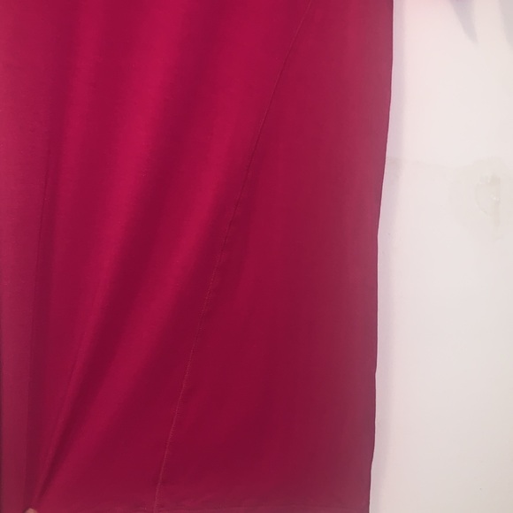 Intimissi Magenta Top Size small - Picture 6 of 6